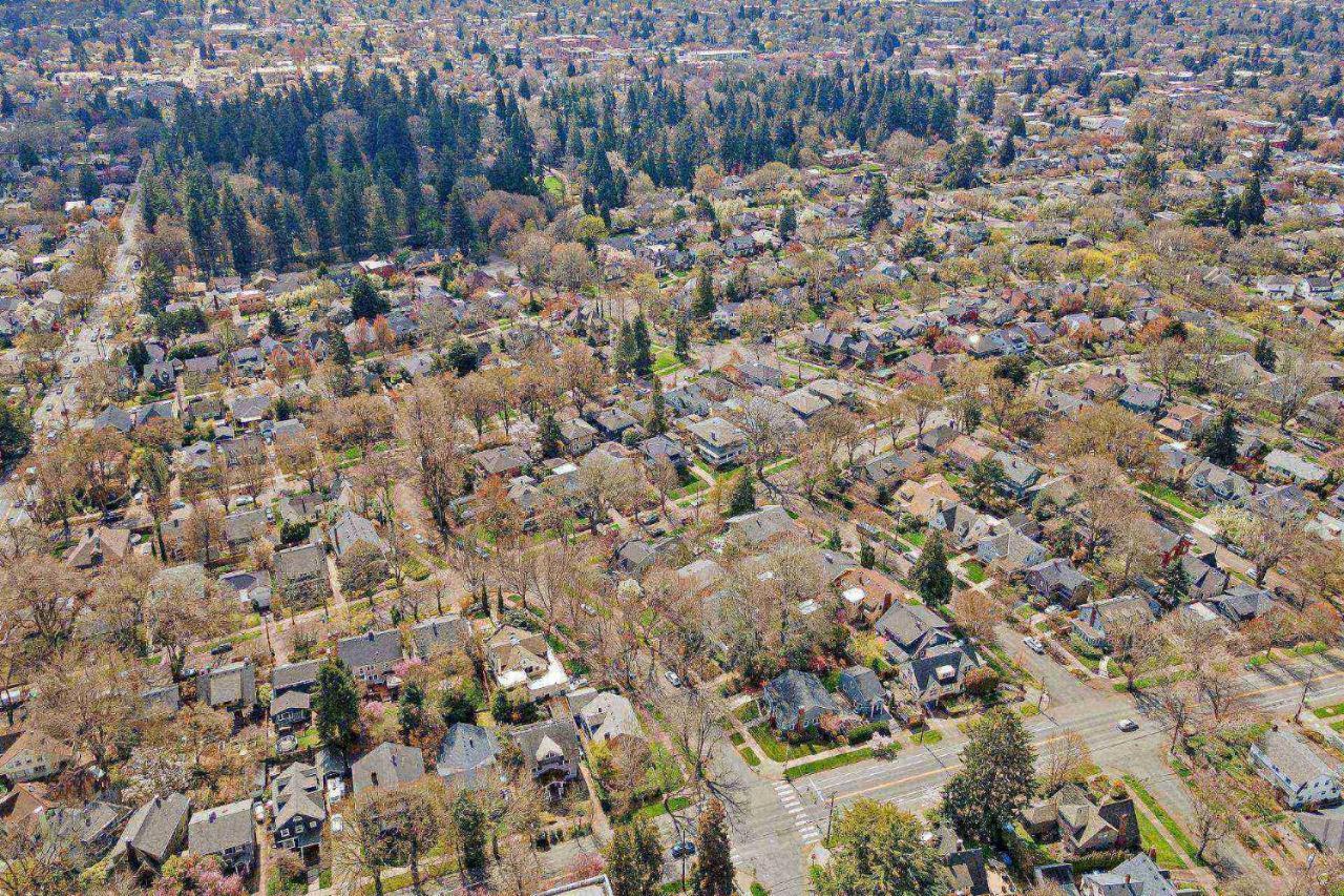 Lovely Laurelhurst Living Villa Portland Exterior photo